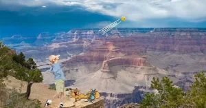El Cañón del Trueno (Thunder Canyon) en Arizona (USA) es uno de los mejores campos de golf, preferido por la mayoría de los jugadores por lo sencillo que resulta hace un hoyo de un solo golpe.