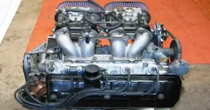 Para el primer prototipo, BMW había optado por un motor extranjero para probar el concepto. Usaron un Peugeot 104, ya que se encuentra en el coche en una posición casi horizontal, es refrigerado por agua y sus puntos de fijación se aproximan a la idea de Fritzenwegger.