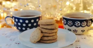 Una pasta 'entra dura y arrogante' al introducirla en el té y sale de este 'blanda y chorreante'