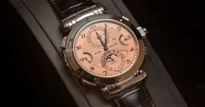 La imagen muestra el Patek Philippe ultra-complejo, que actualmente se considera el reloj más caro del mundo, y que ha sido vendido por más de 28 millones de euros.